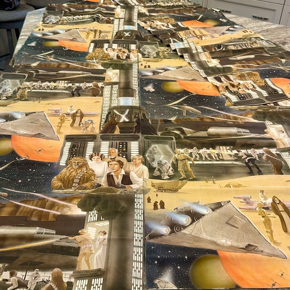VINTAGE 1977 Star Wars WALL PAPER 4 Panels ~ 53 Square FT - Picture 1 of 16